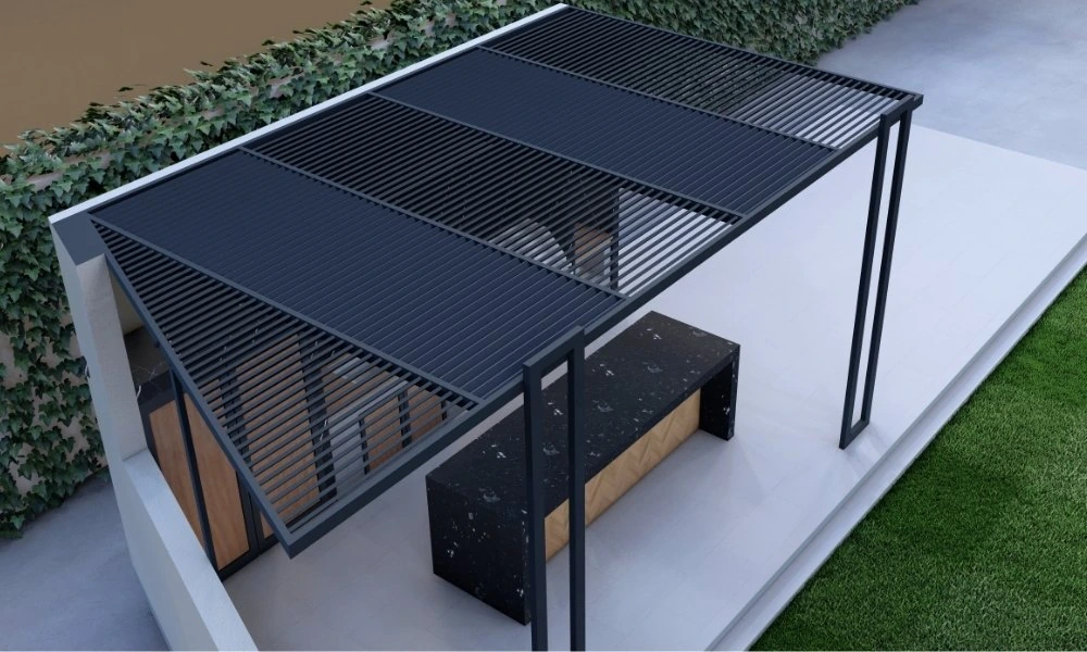 Pergola en aluminium avec lames au toit
